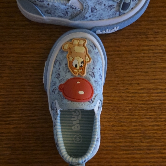 Kids Slip-On Shoes - Bluey Size 5 Toddler - Picture 3 of 5
